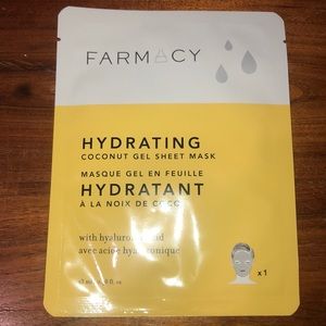 ⭐️3/$15 Farmacy Hydrating Face Mask